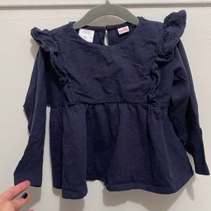 Zara girls 3-4T long sleeve navy blue with design on upper chest and puff sleeve
